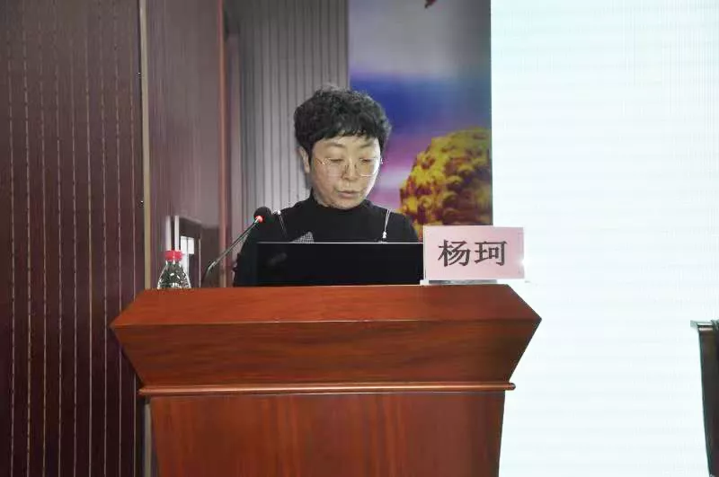 圖1-4學(xué)員代表?xiàng)铉姘l(fā)言